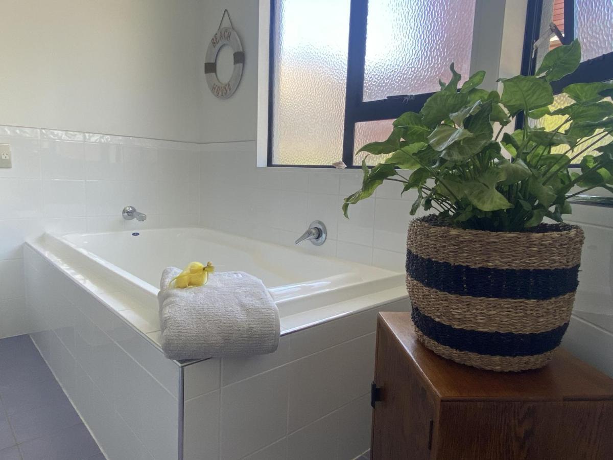 Superb Beachside Location, Private And Tranquil Apartment เมาท์มองานุย ภายนอก รูปภาพ